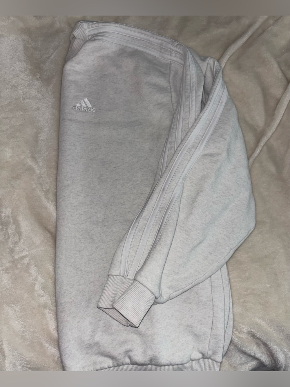 Adidas women’s sweatshirt - Picture 4 of 6